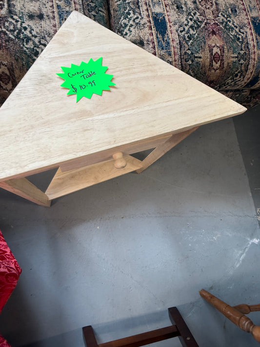 Corner Table