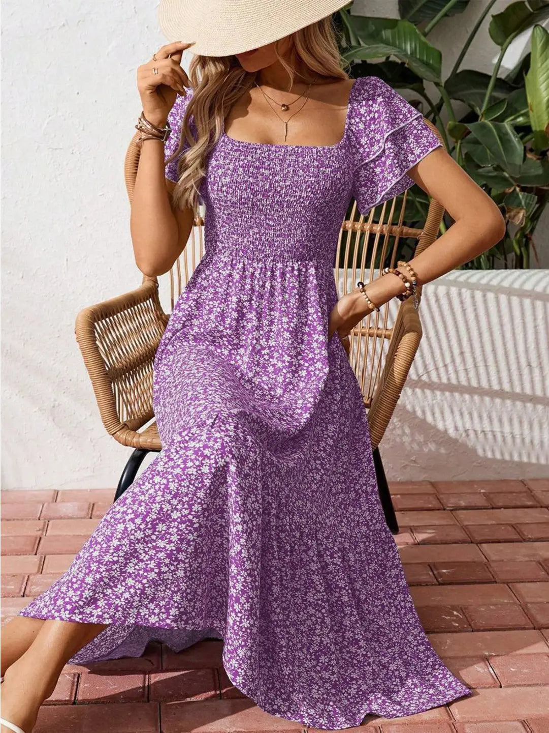 Short-Sleeved Square Neck Purple Floral Dress - L